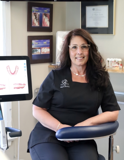 Tina, secrétaire administrative Tina, secrétaire administrative